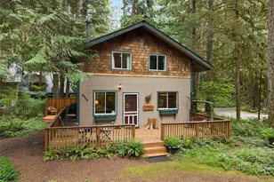 6989 Snoqualmie Pl, Glacier, WA 98244 - Photo 1