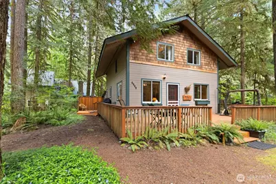 6989 Snoqualmie Place, Glacier, WA 98244 - Photo 31