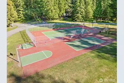 6989 Snoqualmie Place, Glacier, WA 98244 - Photo 37