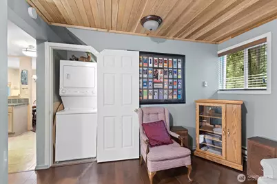 6989 Snoqualmie Place, Glacier, WA 98244 - Photo 17