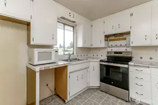 10716 102nd St SW, Tacoma, WA 98498 - Photo 5