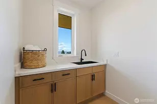 6008 34th Ave NW, Seattle, WA 98107 - Photo 17
