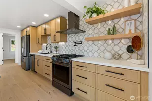 6008 34th Ave NW, Seattle, WA 98107 - Photo 3