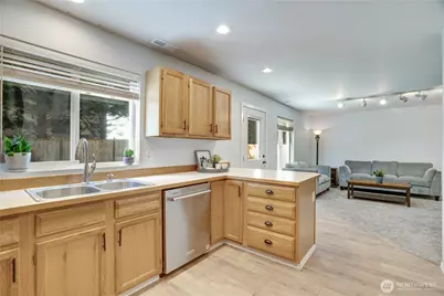 20516 86th Avenue Ct E, Spanaway, WA 98387 - Photo 9