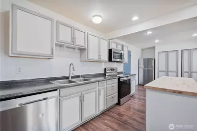 4703 Merlin Street, Longview, WA 98632 - Photo 9