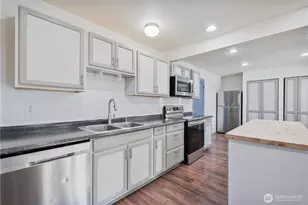 4703 Merlin St, Longview, WA 98632 - Photo 9