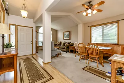 2109 22nd Street SE, Puyallup, WA 98372 - Photo 3