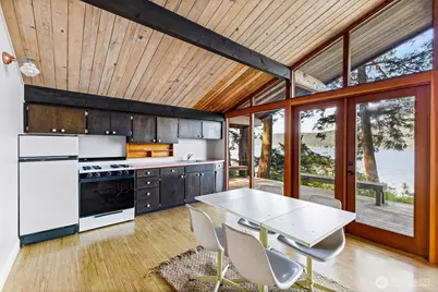 48 Eliza Island, Bellingham, WA 98226 - Photo 9