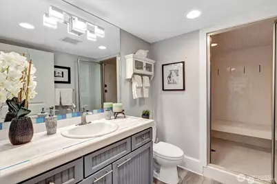 10616 Rainier Ave S, Seattle, WA 98178 - Photo 35