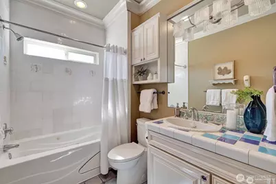 10616 Rainier Ave S, Seattle, WA 98178 - Photo 19