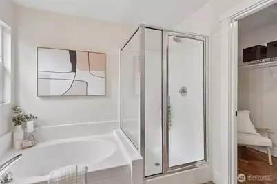 9237 NE 173rd Place, Bothell, WA 98011 - Photo 23