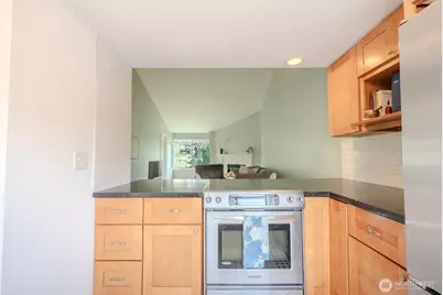 8407 18th Ave W #6-206, Everett, WA 98204 - Photo 7