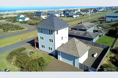 1140 Ocean Shores Boulevard SW, Ocean Shores, WA 98569 - Photo 1