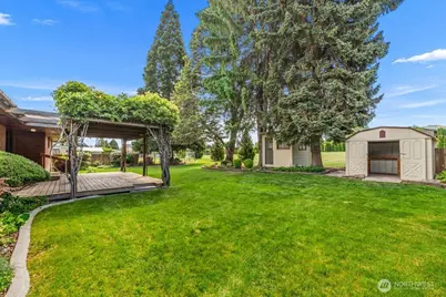 1909 Springwater Avenue, Wenatchee, WA 98801 - Photo 27