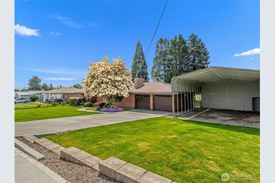 1909 Springwater Avenue, Wenatchee, WA 98801 - Photo 3
