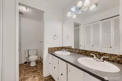 10412 SE 219th Street, Kent, WA 98031 - Photo 17