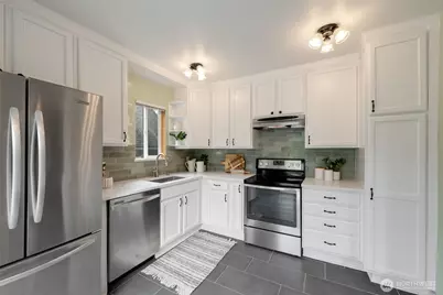 828 24th Avenue, Seattle, WA 98122 - Photo 13