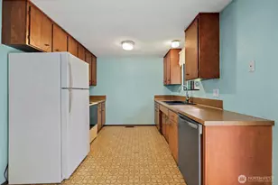 19509 SE 241st Pl, Covington, WA 98042 - Photo 17