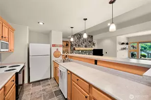 21 Strawberry Point Rd, Bellingham, WA 98229 - Photo 23