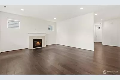 4524 Riverfront Boulevard, Everett, WA 98203 - Photo 3