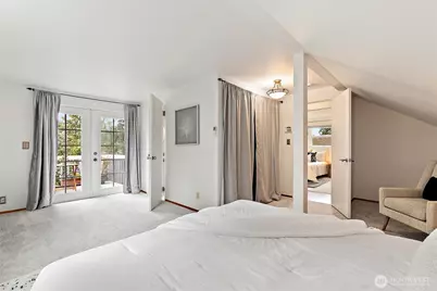 1711 NE 113th Street, Seattle, WA 98125 - Photo 17