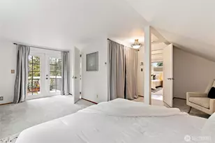 1711 NE 113th St, Seattle, WA 98125 - Photo 17