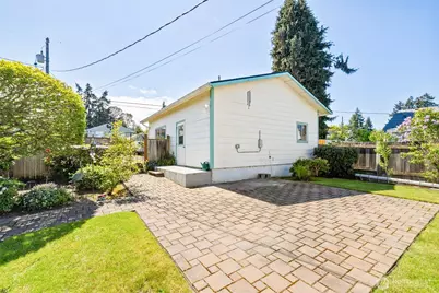 230 W 14th Street, Port Angeles, WA 98362 - Photo 37