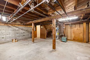 230 W 14th St, Port Angeles, WA 98362 - Photo 33