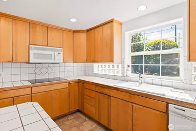 230 W 14th Street, Port Angeles, WA 98362 - Photo 13