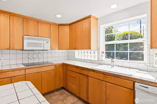 230 W 14th St, Port Angeles, WA 98362 - Photo 13