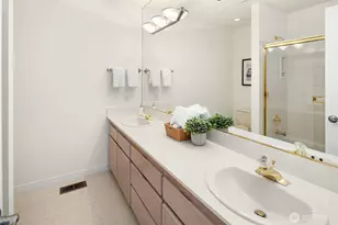 11257 NE 37th Pl, Bellevue, WA 98004 - Photo 29