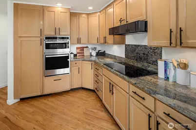 11257 NE 37th Place, Bellevue, WA 98004 - Photo 13