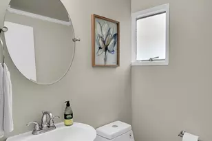 1121 27th Ave, Seattle, WA 98122 - Photo 11