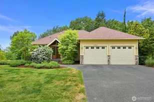 1910 40th St, Bellingham, WA 98229 - Photo 3