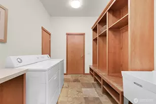 1910 40th St, Bellingham, WA 98229 - Photo 25