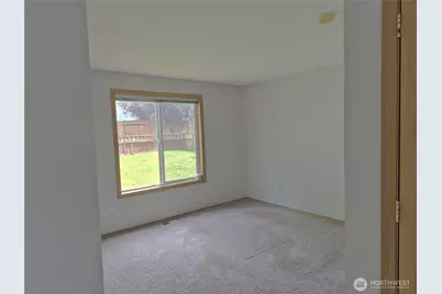 7409 Village Drive, Sumner, WA 98390 - Photo 11