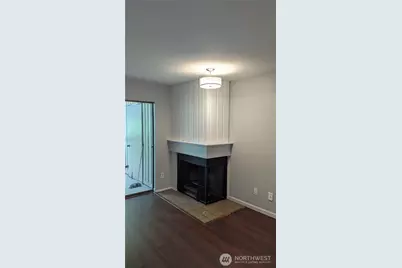 10819 NE 37th Place #107, Bellevue, WA 98004 - Photo 3