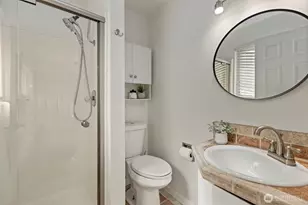 11921 SE 205th St, Kent, WA 98031 - Photo 19