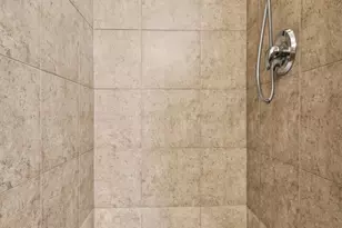 9243 Ashworth Ave N, Seattle, WA 98103 - Photo 23