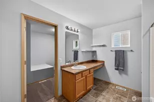 5670 Swift Creek Dr, Mount Vernon, WA 98273 - Photo 23