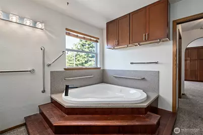 651 SE Bayshore Drive #E102, Oak Harbor, WA 98277 - Photo 17