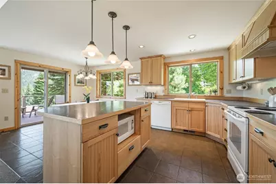 20673 Miracle Mile, Leavenworth, WA 98826 - Photo 13