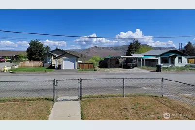 508 Roosevelt Drive, Grand Coulee, WA 99133 - Photo 9