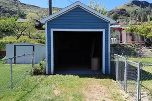 508 Roosevelt Dr, Grand Coulee, WA 99133 - Photo 11