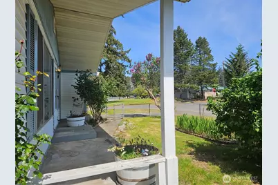 1635 Jackson Street, Shelton, WA 98584 - Photo 3