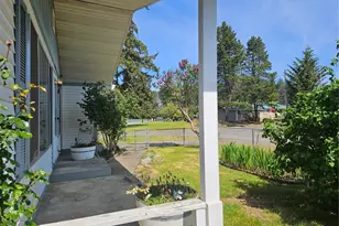 1635 Jackson St, Shelton, WA 98584 - Photo 3