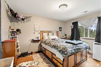 8178 Sandy Road NE, Bremerton, WA 98311 - Photo 33