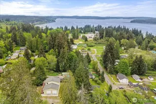 8178 Sandy Rd NE, Bremerton, WA 98311 - Photo 3