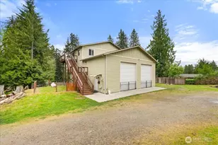 8178 Sandy Rd NE, Bremerton, WA 98311 - Photo 1