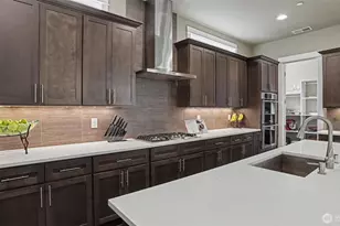 24020 NE 20th St, Sammamish, WA 98074 - Photo 11